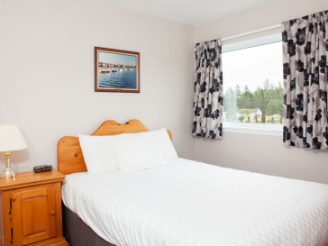 Deluxe Housekeeping Room 201